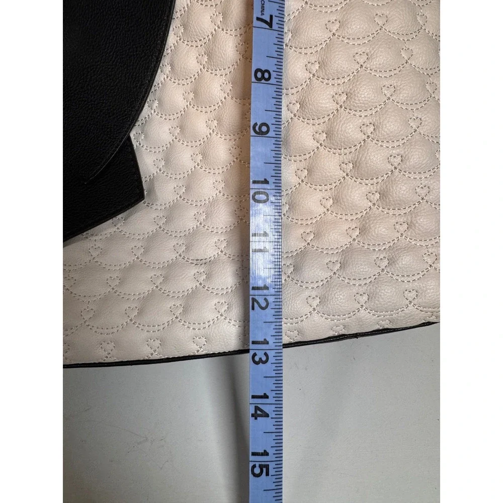 Betsey Johnson Cream Quilted Heart Tote Bag with Large Black Bow Gold Hardware - Picture 8 of 9